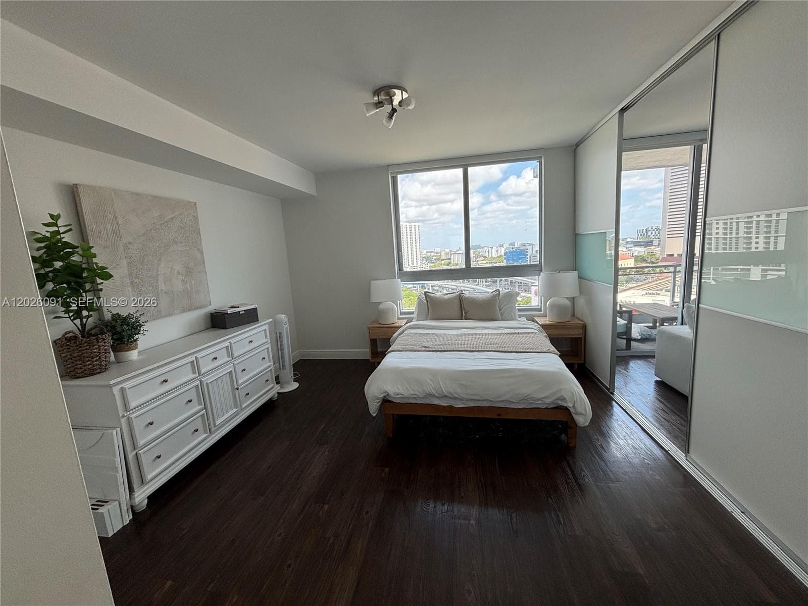 90 SW 3rd St # 1705, Miami FL 33130 — 8