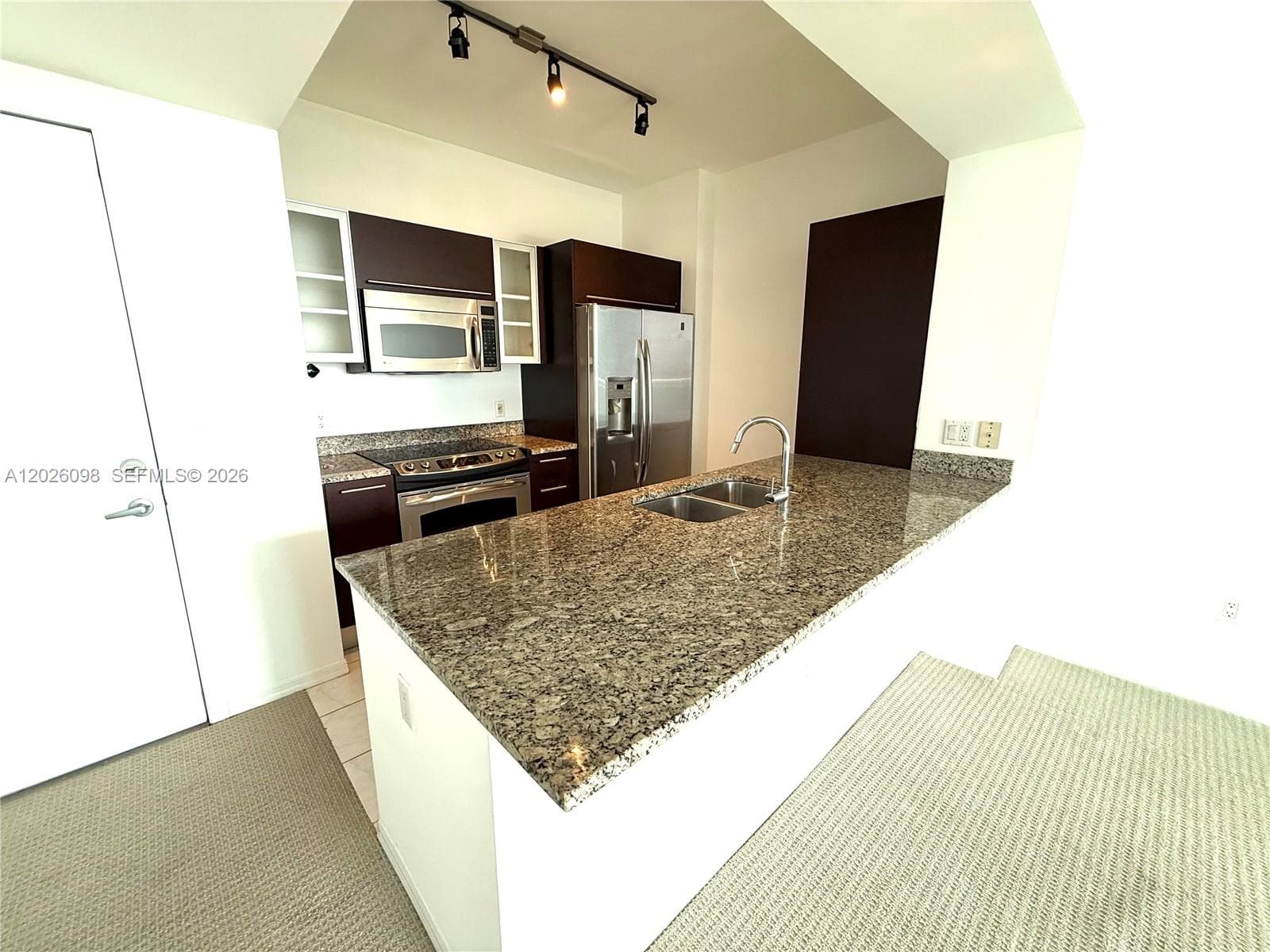 951 Brickell Ave # 3703, Miami FL 33131 — 4