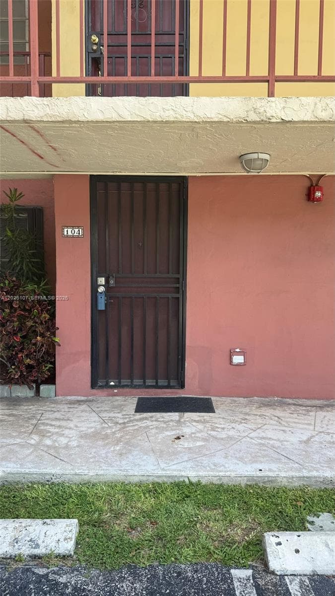 8775 Park Blvd # 104, Miami FL 33172 — 2