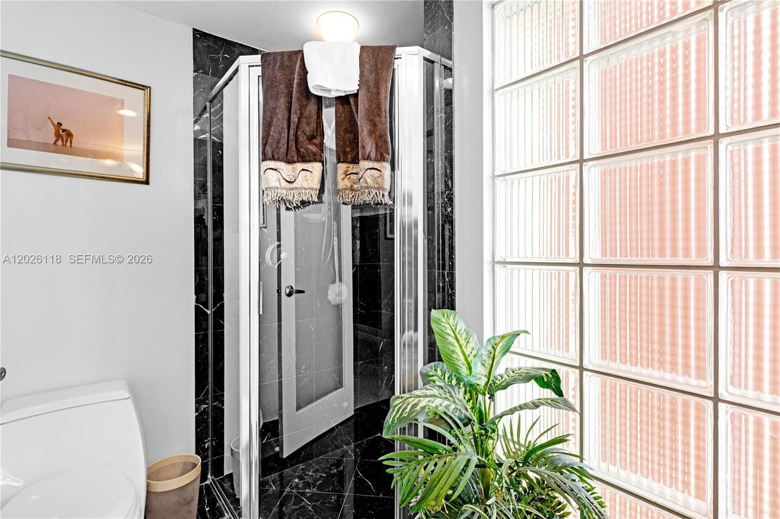 1455 Ocean Dr # 1106, Miami Beach FL 33139 — 18