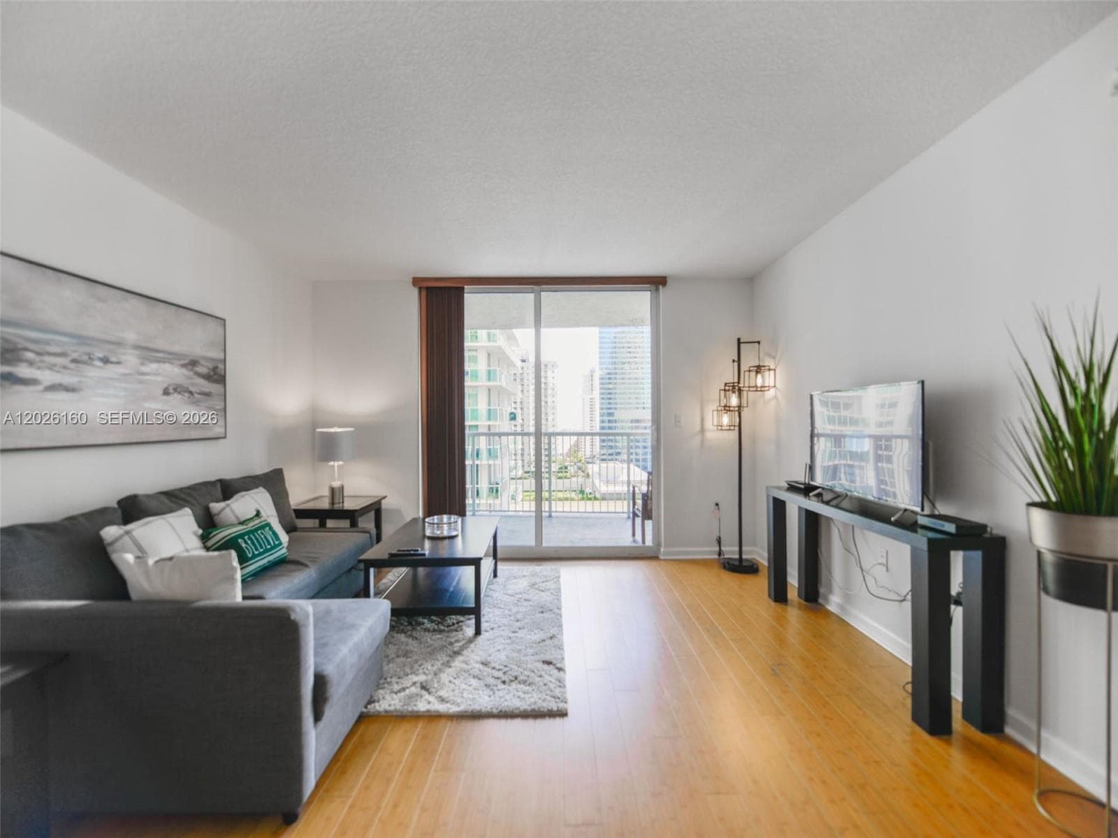 1200 Brickell Bay Dr # 2119, Miami FL 33131 — 1