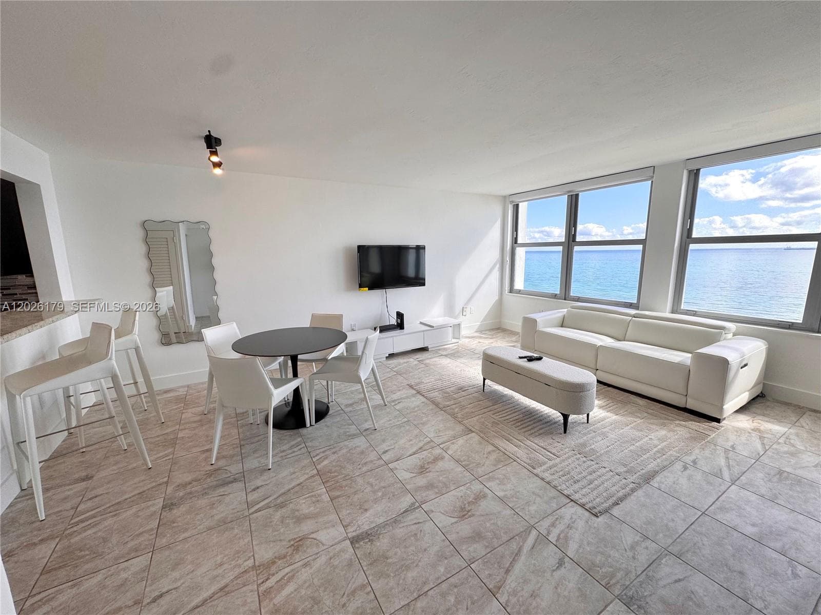 2899 Collins Ave # 1433, Miami Beach FL 33140 — 1