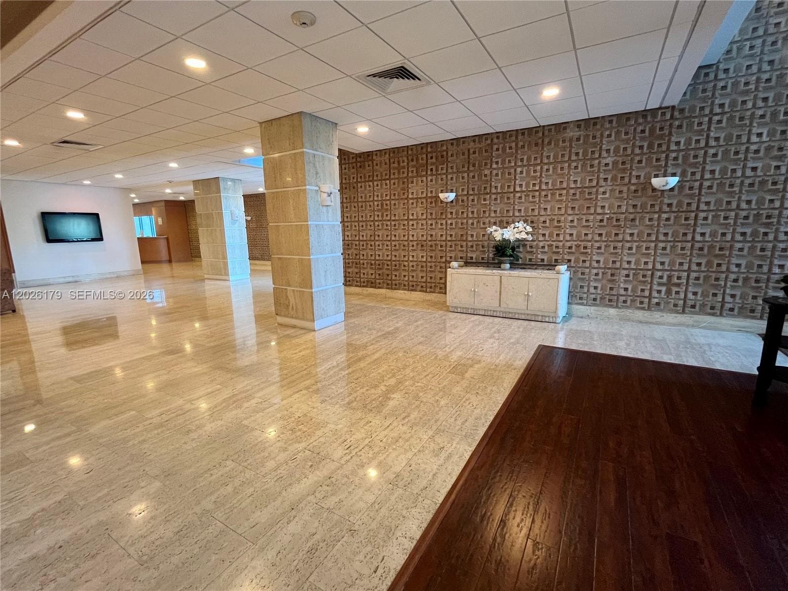 2899 Collins Ave # 1433, Miami Beach FL 33140 — 31