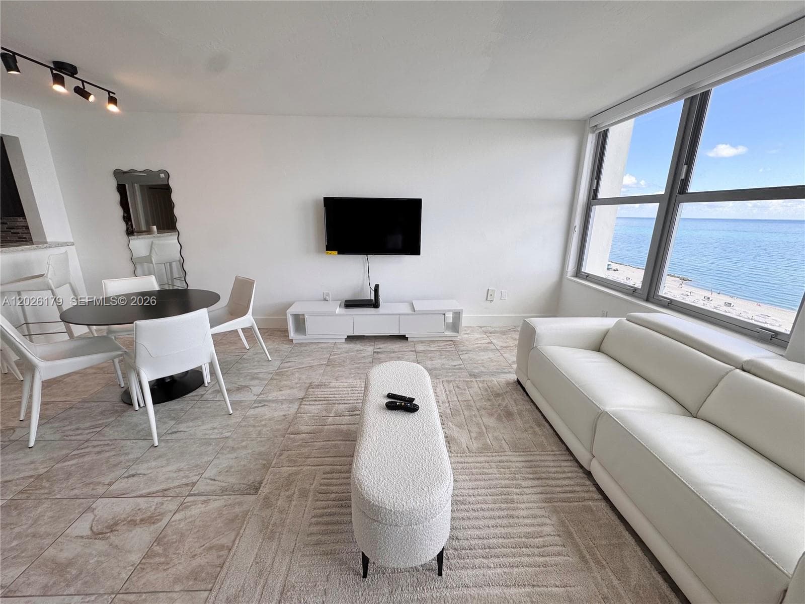 2899 Collins Ave # 1433, Miami Beach FL 33140 — 4