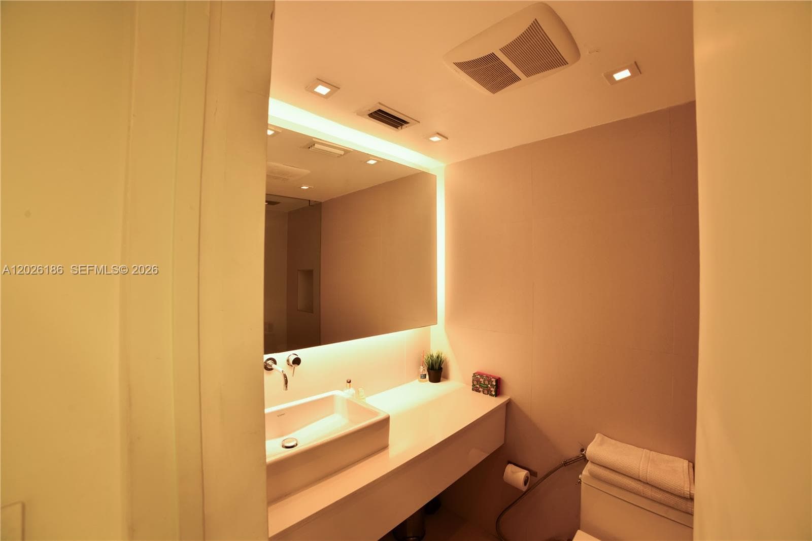 3 Island Ave # 7A, Miami Beach FL 33139 — 3