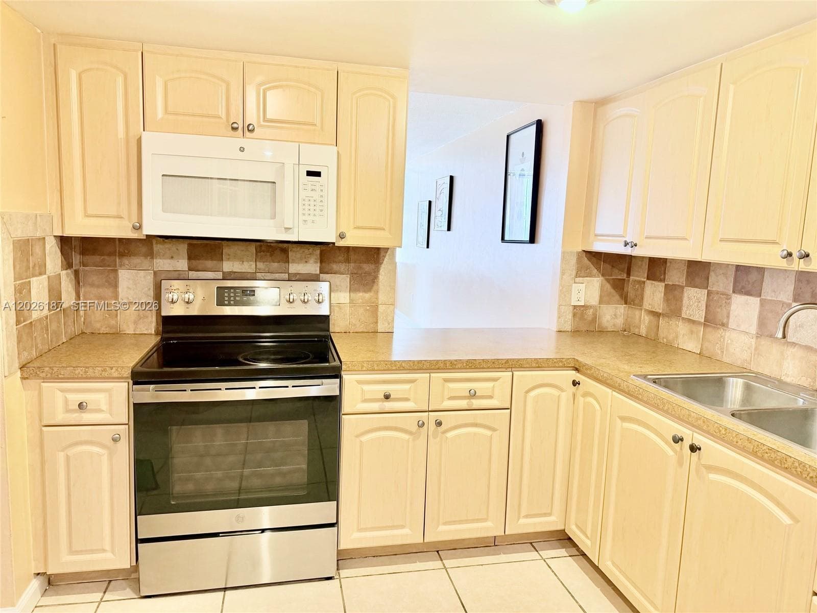 1301 NE Miami Gardens Dr # 711W, Miami FL 33179 — 2