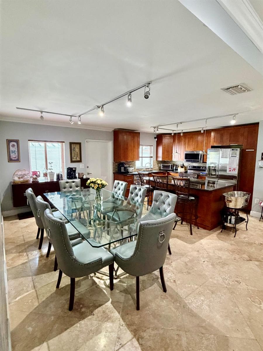 114 SW 57th Court, Miami FL 33144 — 7