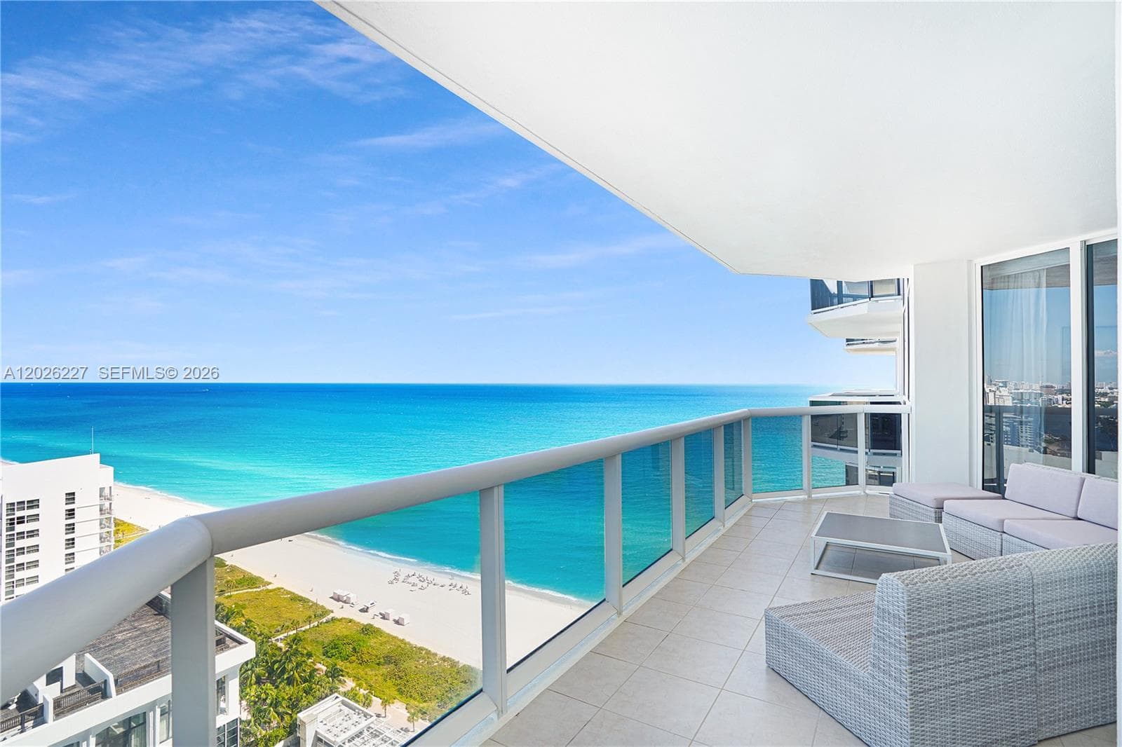 4779 Collins Ave # 2908, Miami Beach FL 33140 — 2