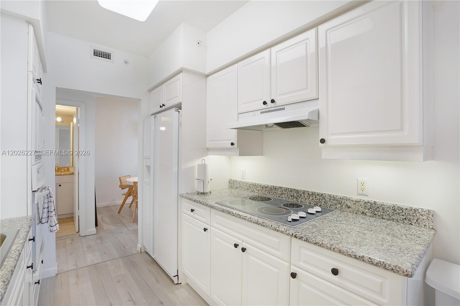 4779 Collins Ave # 2908, Miami Beach FL 33140 — 17