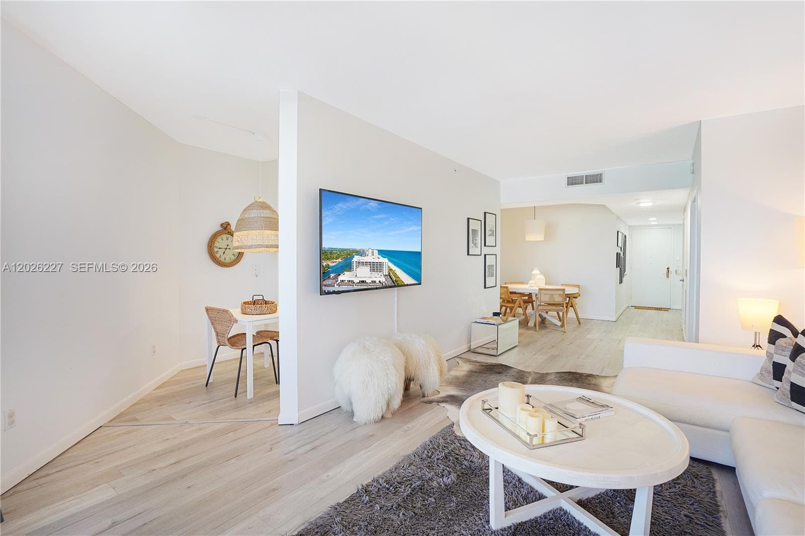 4779 Collins Ave # 2908, Miami Beach FL 33140 — 16