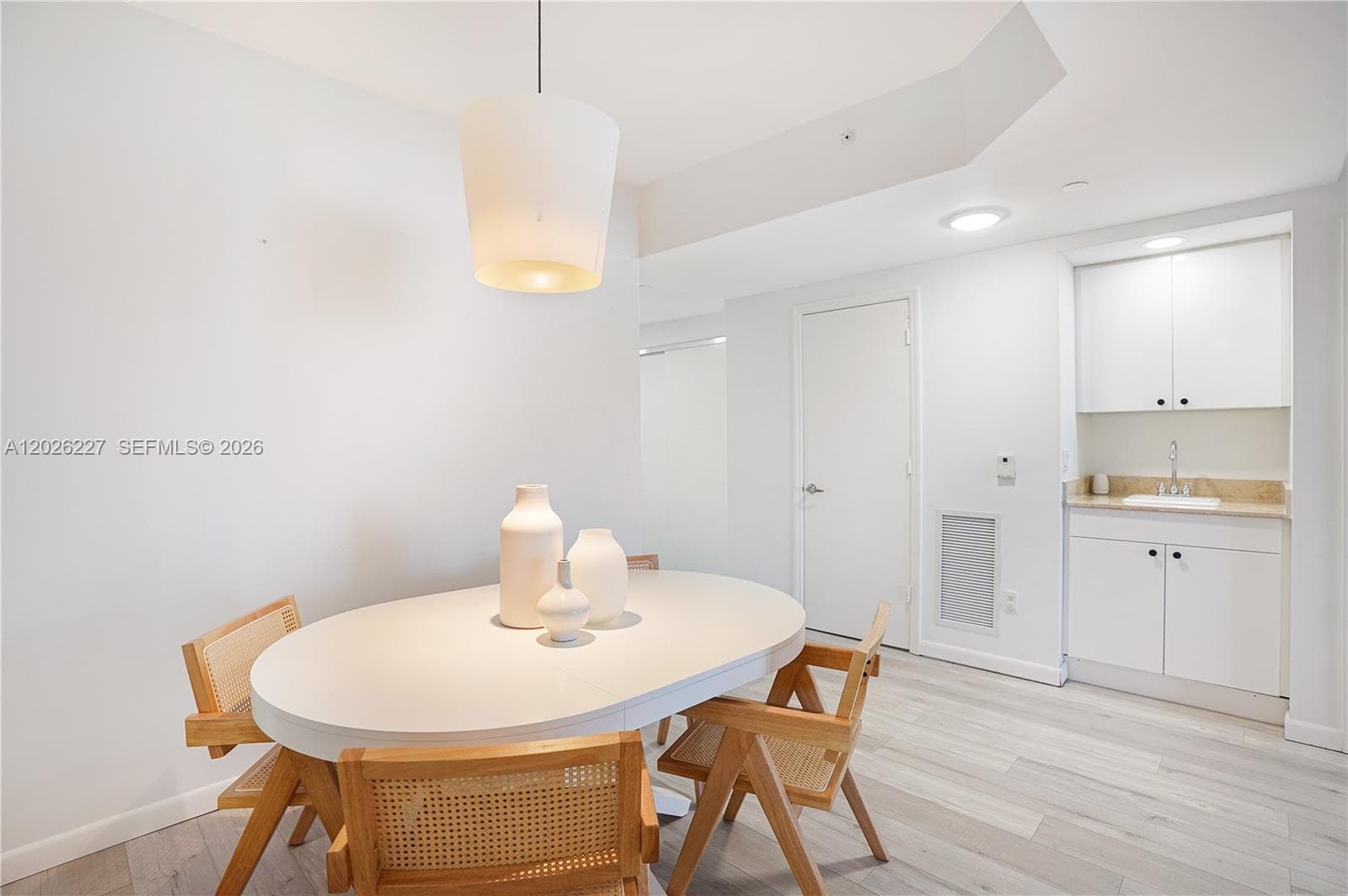4779 Collins Ave # 2908, Miami Beach FL 33140 — 14