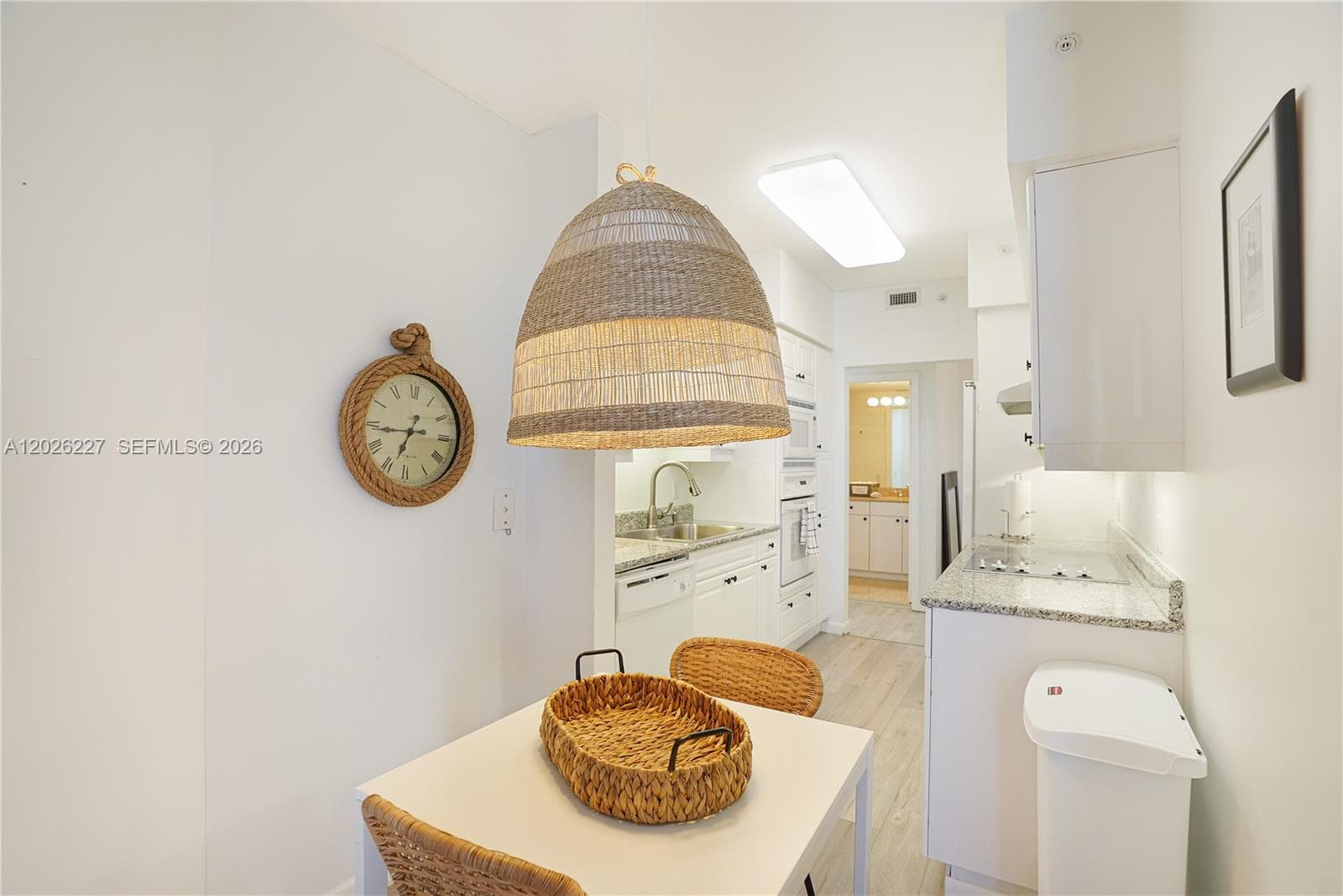4779 Collins Ave # 2908, Miami Beach FL 33140 — 18