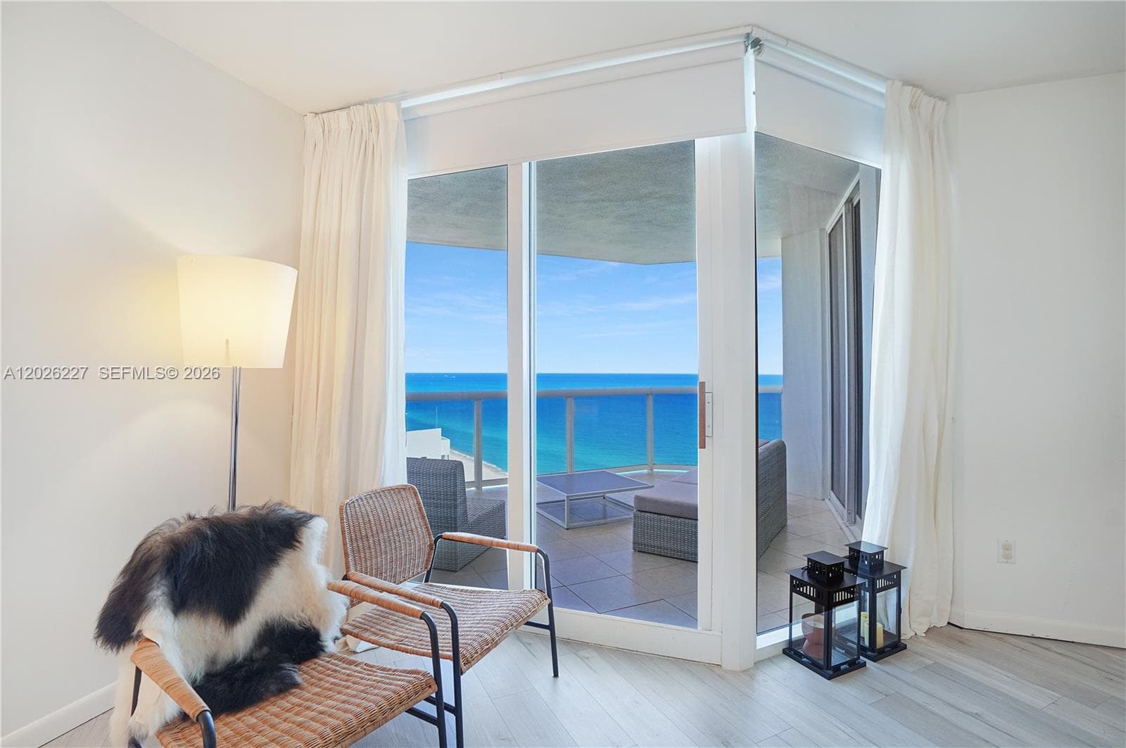 4779 Collins Ave # 2908, Miami Beach FL 33140 — 11