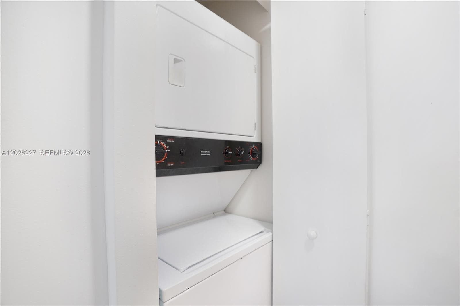 4779 Collins Ave # 2908, Miami Beach FL 33140 — 35