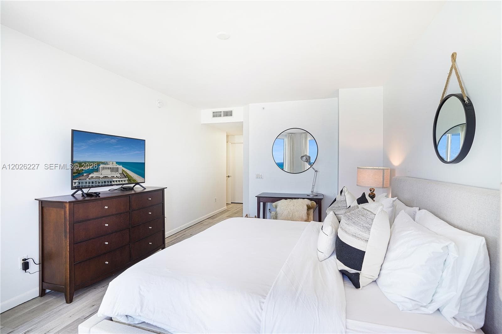 4779 Collins Ave # 2908, Miami Beach FL 33140 — 25