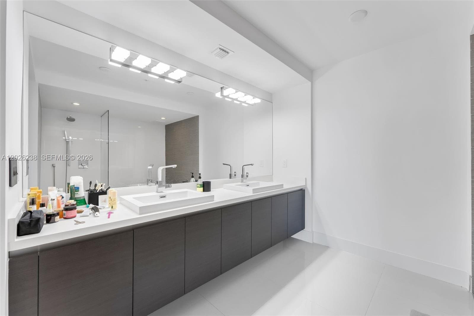 300 Sunny Isles Blvd # 905, Sunny Isles Beach FL 33160 — 21