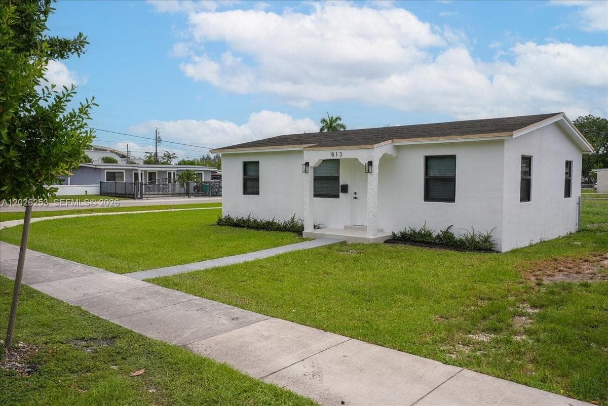 813 NW 6th Ave, Florida City FL 33034 — 2