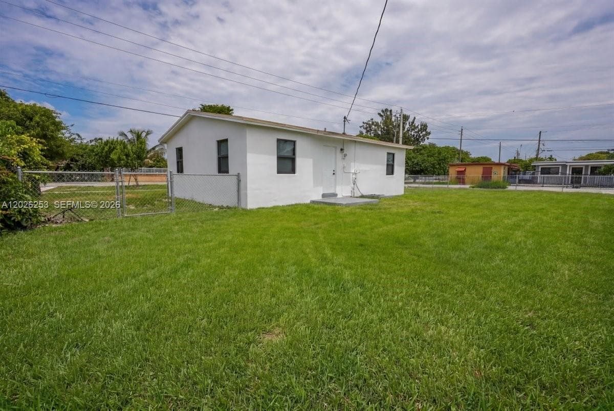 813 NW 6th Ave, Florida City FL 33034 — 10