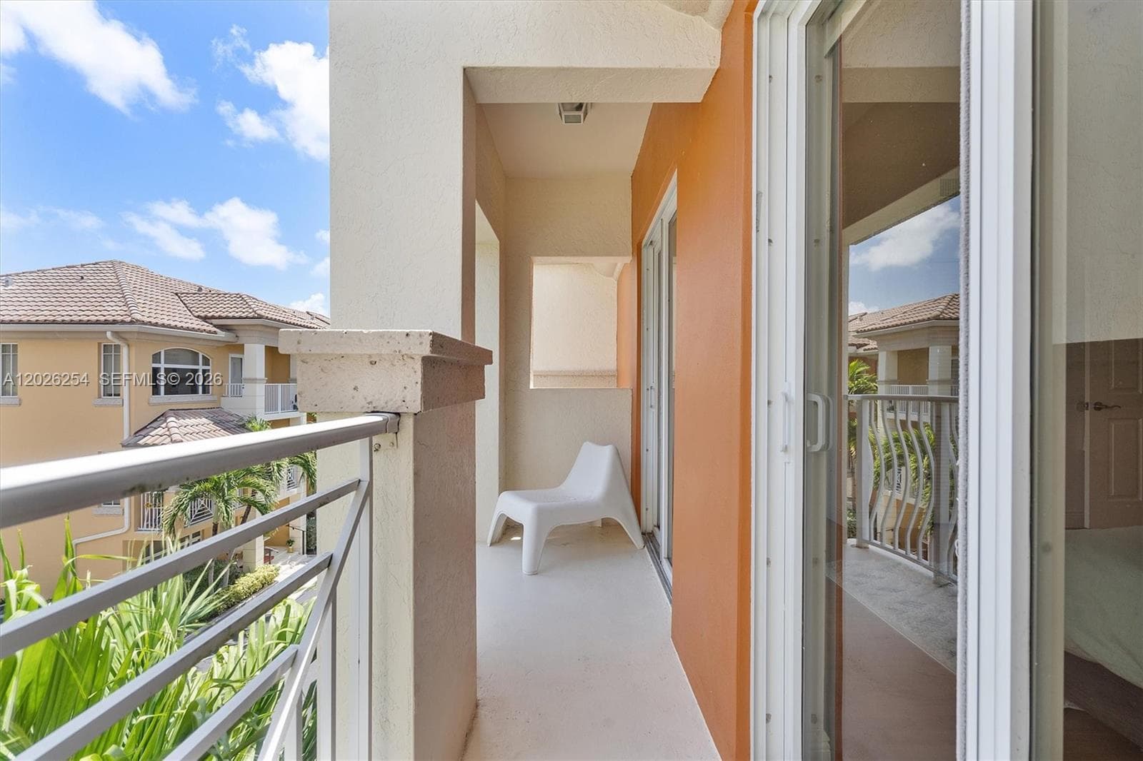 2704 NE 184th Ter, Aventura FL 33160 — 36