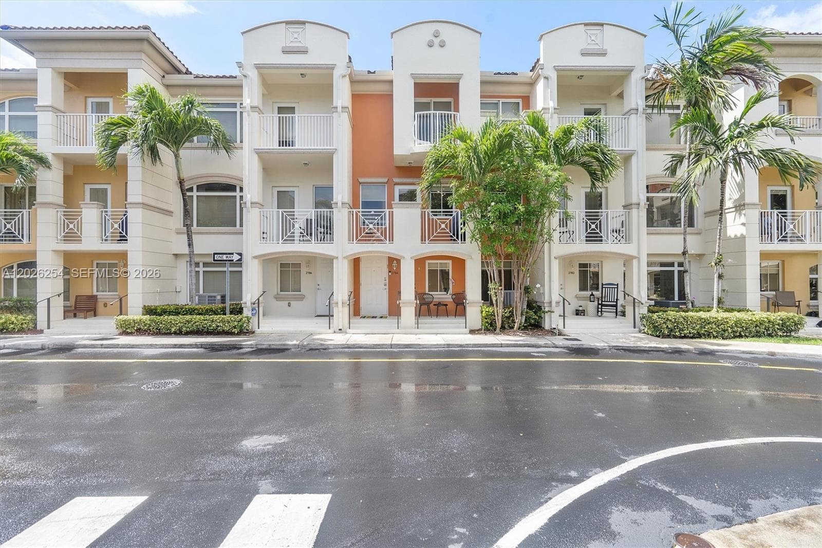 2704 NE 184th Ter, Aventura FL 33160 — 55