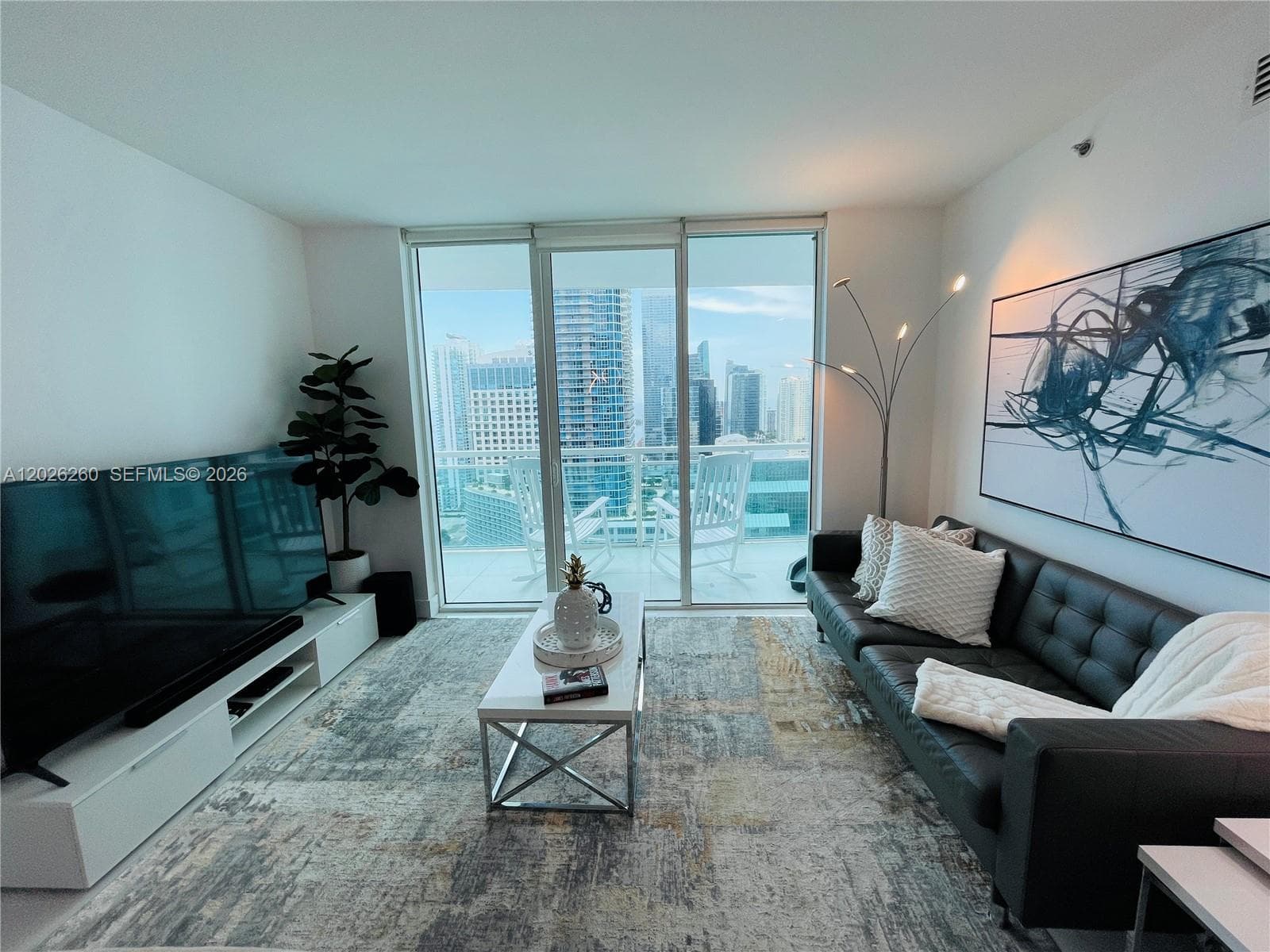 950 Brickell Bay Dr # 3207, Miami FL 33131 — 2
