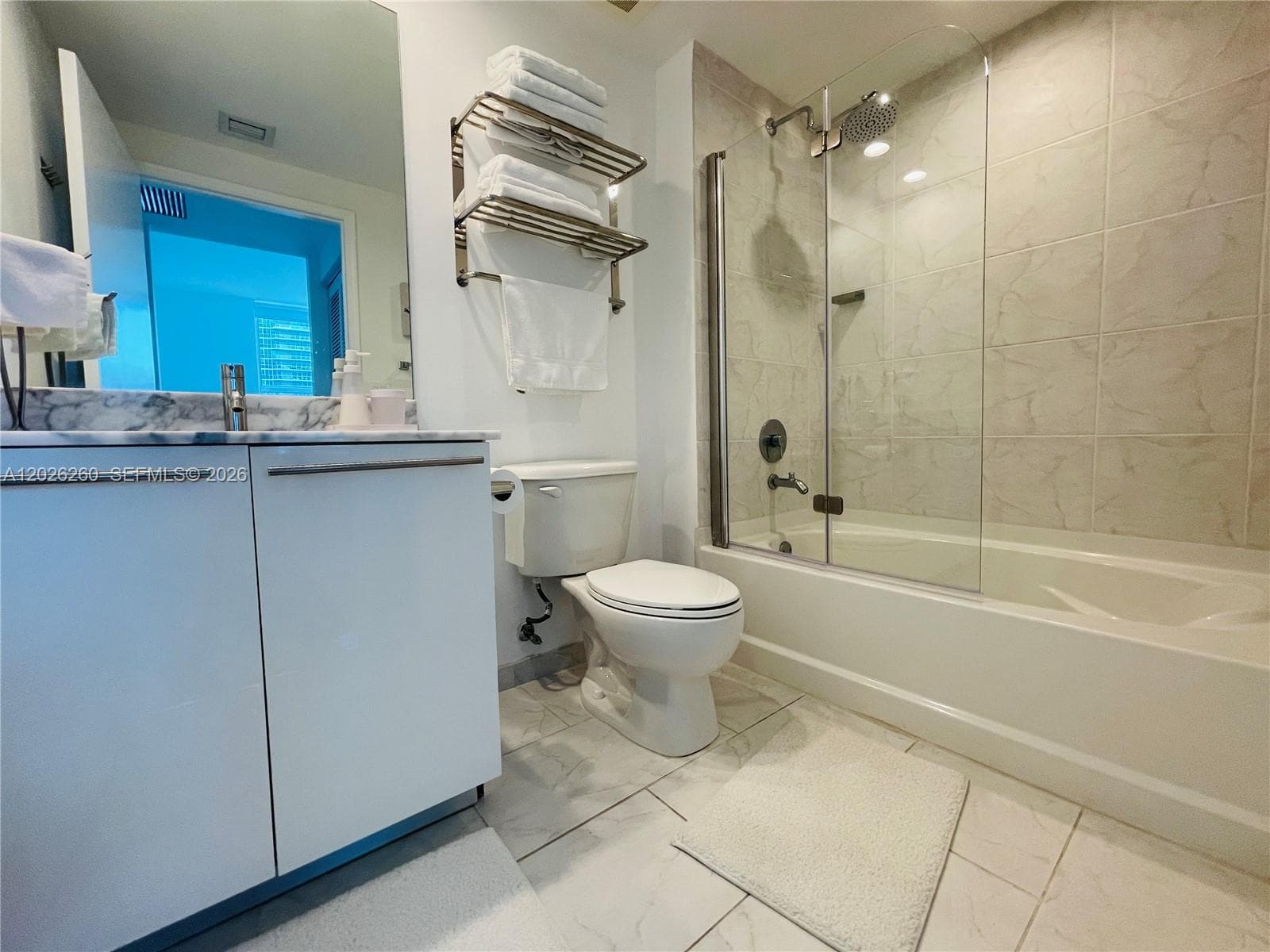950 Brickell Bay Dr # 3207, Miami FL 33131 — 9