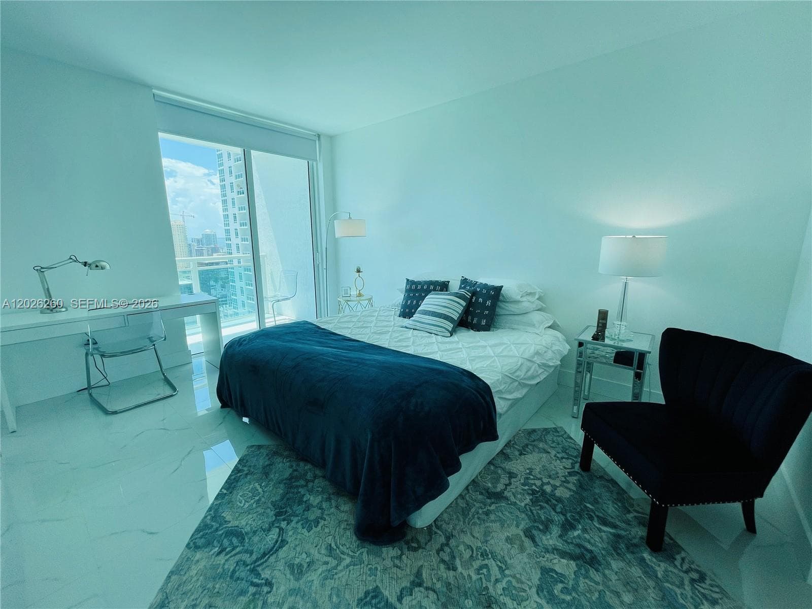 950 Brickell Bay Dr # 3207, Miami FL 33131 — 31