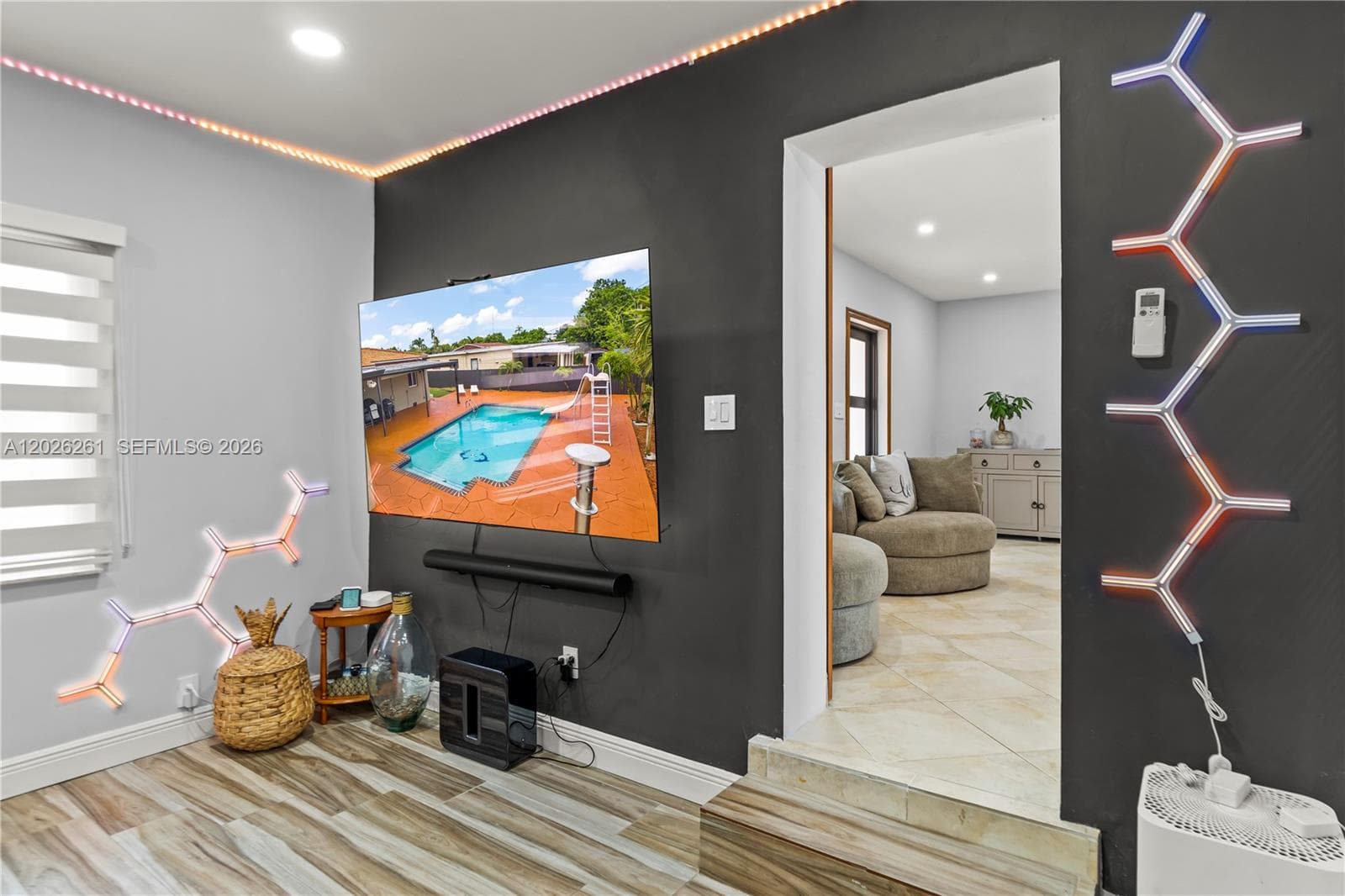 6250 SW 20 ter, Miami FL 33155 — 23