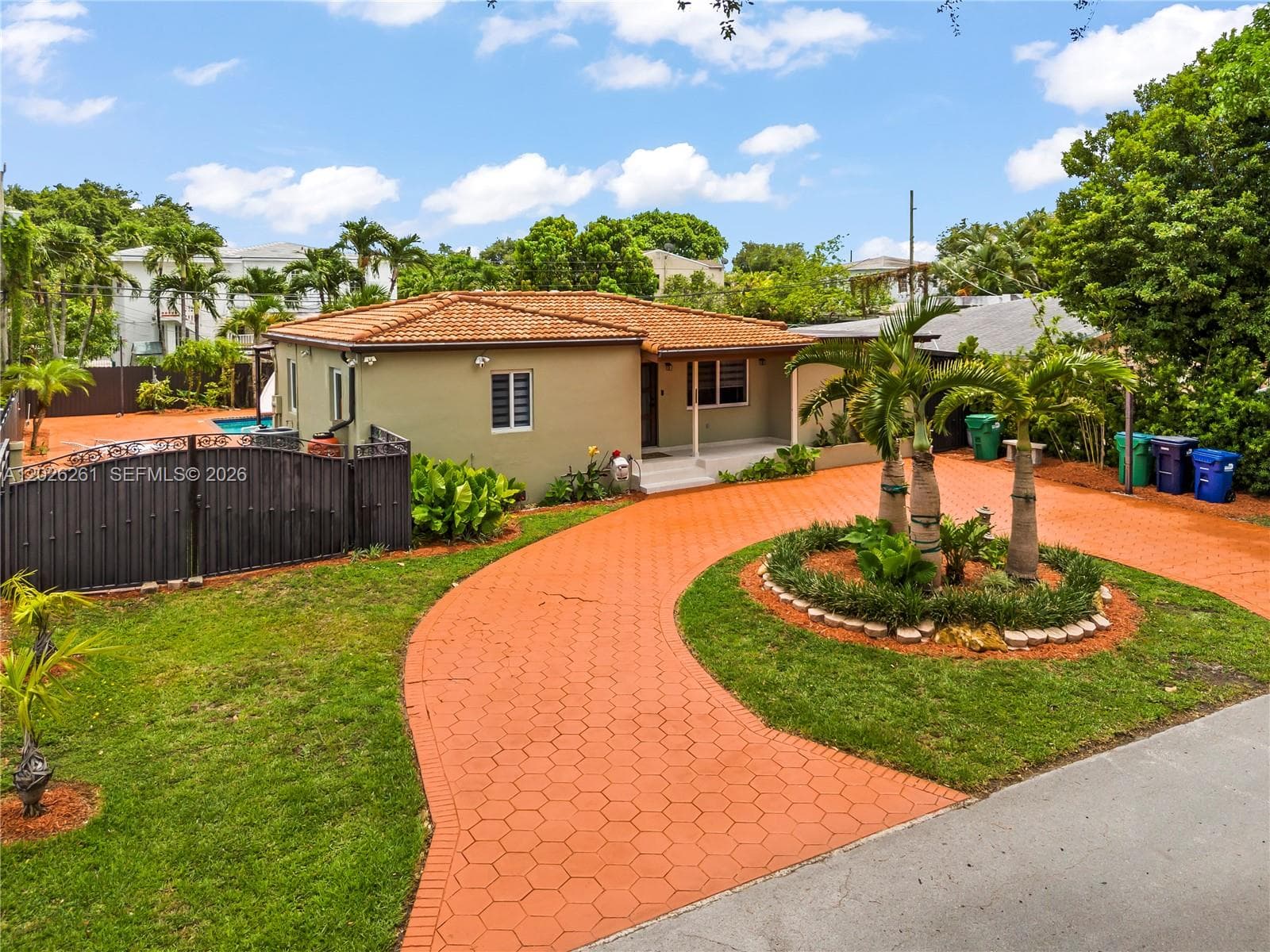 6250 SW 20 ter, Miami FL 33155 — 2