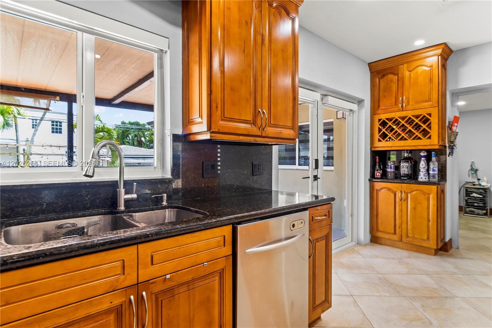 6250 SW 20 ter, Miami FL 33155 — 7