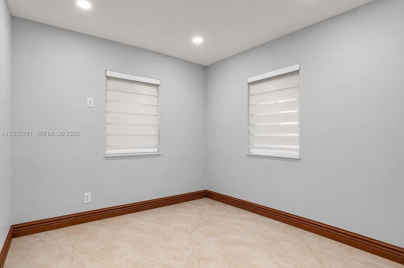 6250 SW 20 ter, Miami FL 33155 — 20