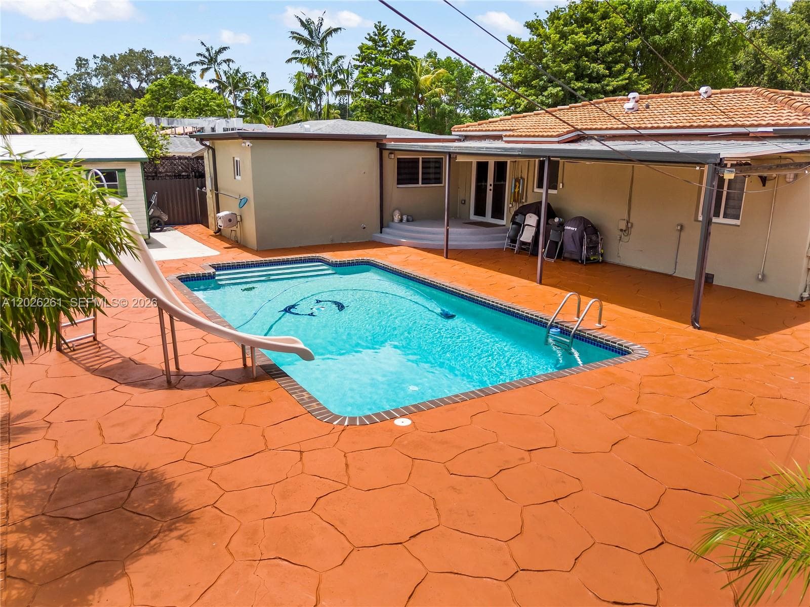 6250 SW 20 ter, Miami FL 33155 — 33