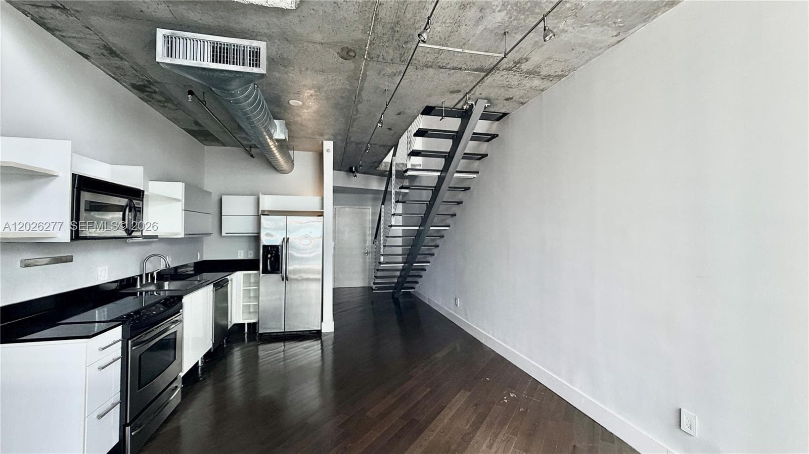 690 SW 1st Ct # 1908, Miami FL 33130 — 15
