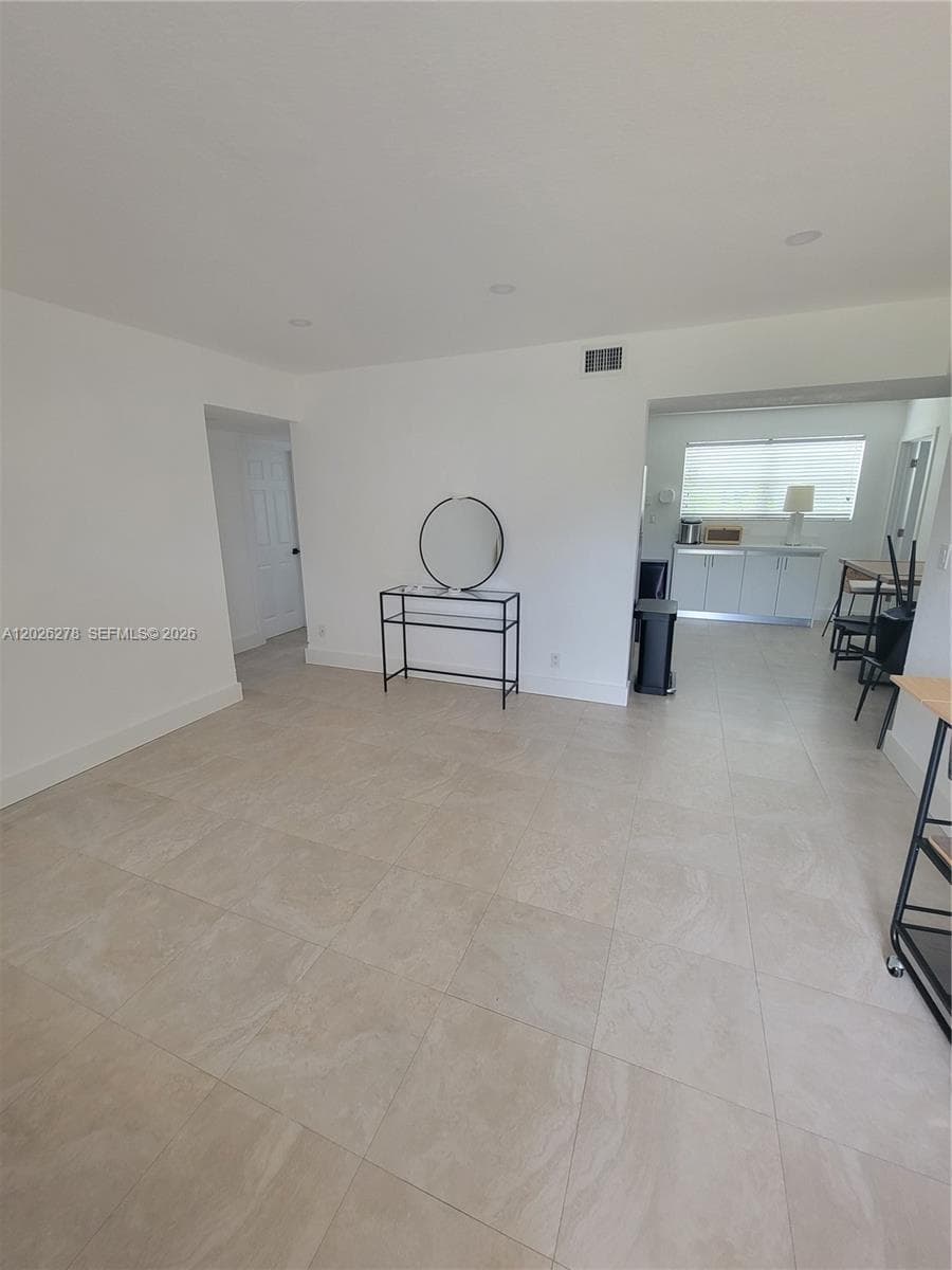 1052 SW 79th Ave, Miami FL 33144 — 5