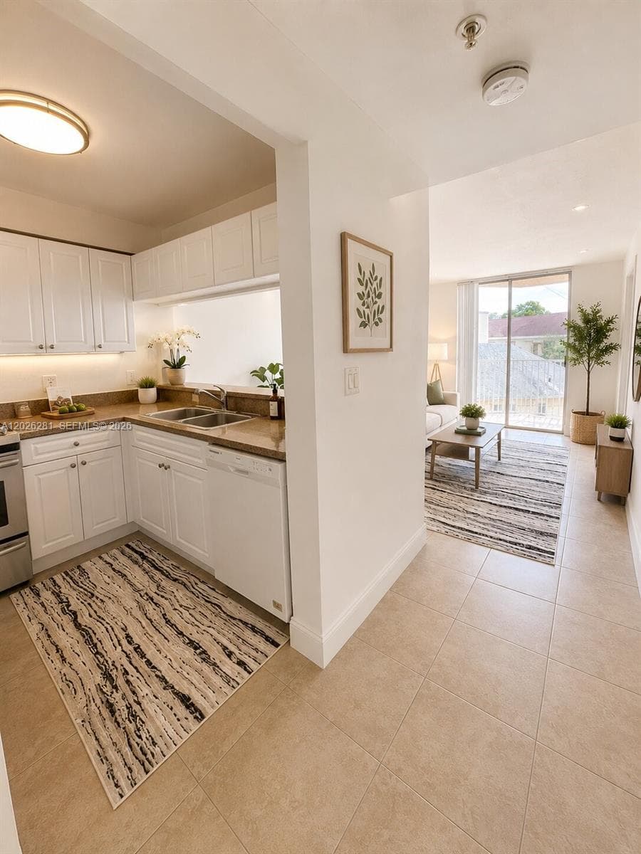 102 SW 6th Ave # 205, Miami FL 33130 — 2