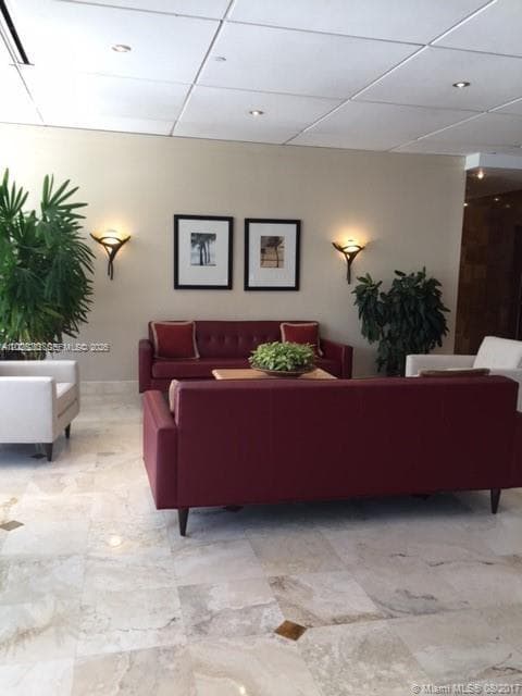 150 SE 25 RD # 15F, Miami FL 33129 — 3