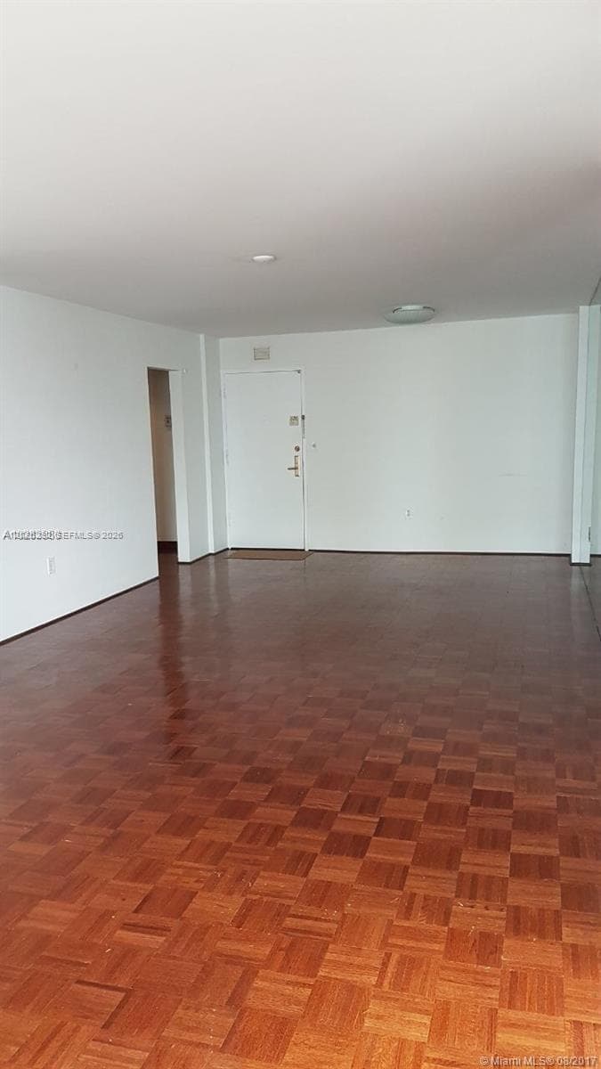 150 SE 25 RD # 15F, Miami FL 33129 — 5