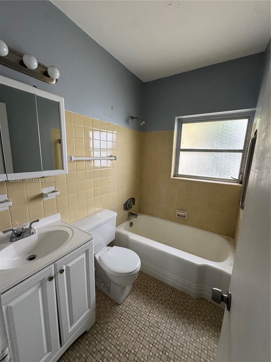 10281 E Bay Harbor Dr # A6, Bay Harbor Islands FL 33154 — 4