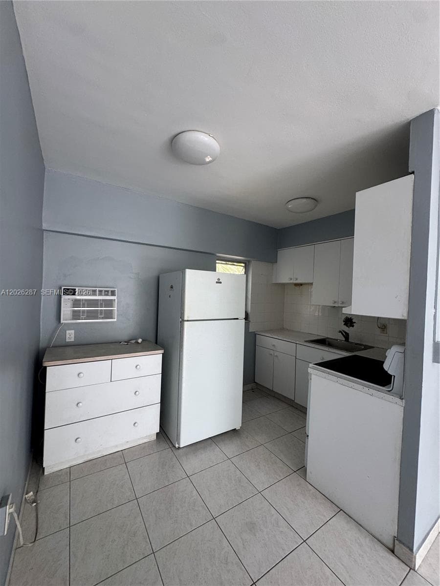 10281 E Bay Harbor Dr # A6, Bay Harbor Islands FL 33154 — 8