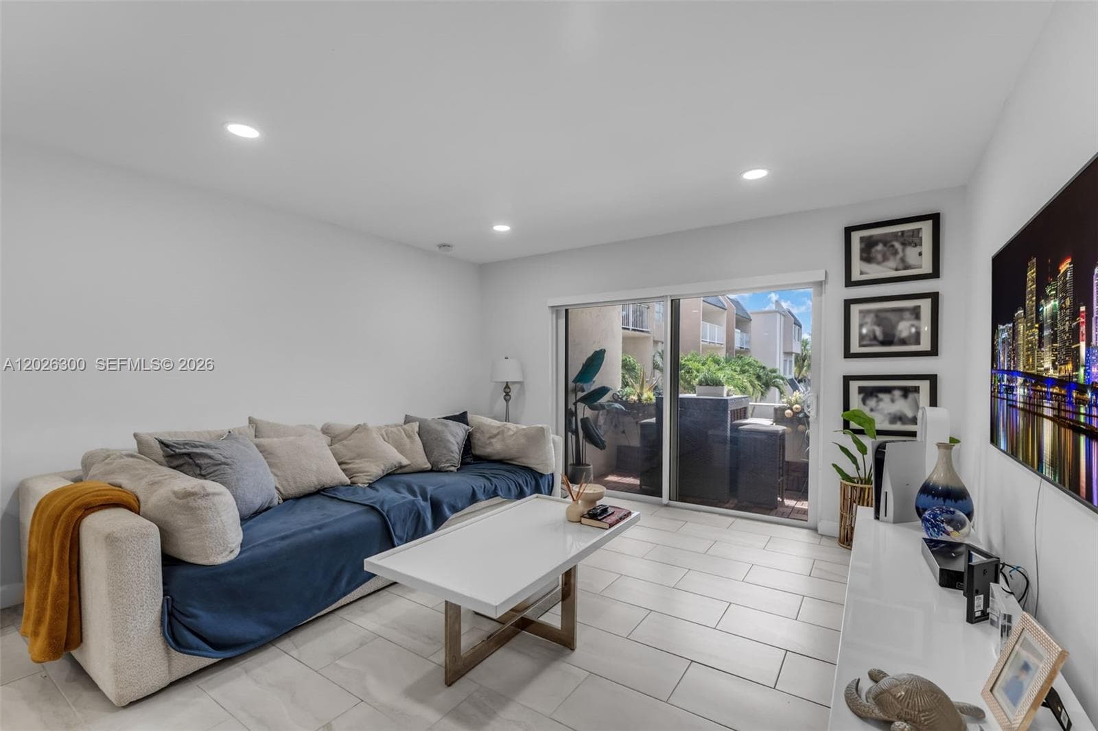 7765 SW 86th St # 205, Miami FL 33143 — 2