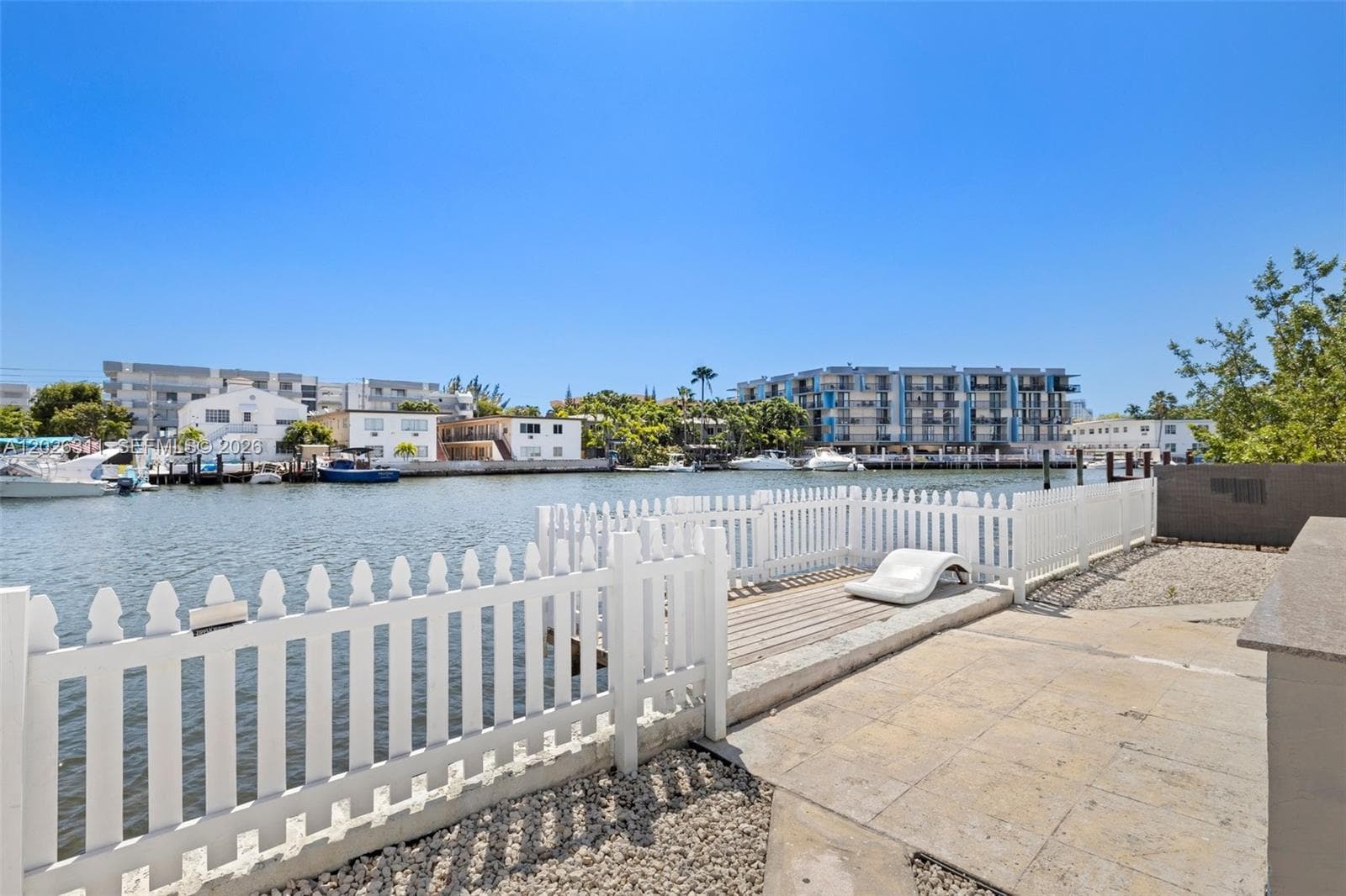 8135 Crespi Blvd # 4, Miami Beach FL 33141 — 1