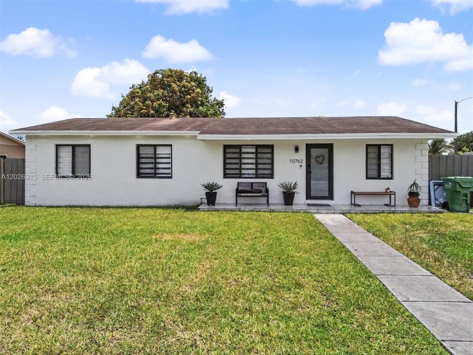 10762 SW 145th St, Miami FL 33176 — 1