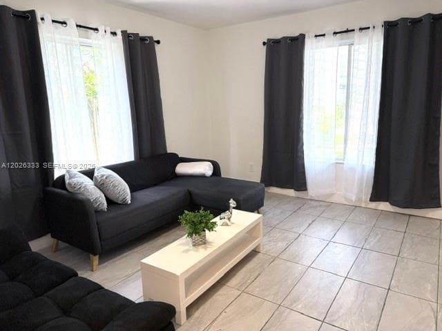 7610 Dickens Ave # 2, Miami Beach FL 33141 — 1
