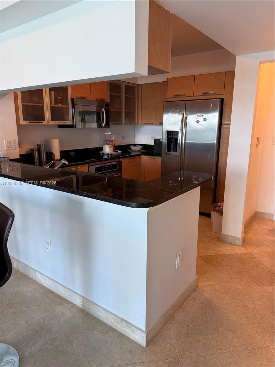 31 SE 5th St # 705, Miami FL 33131 — 16