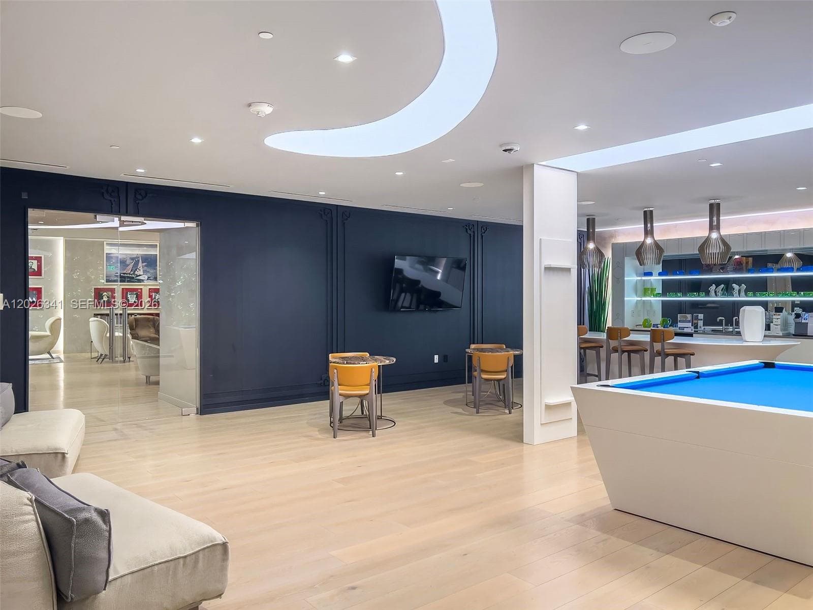 1000 Brickell Plz # 2111, Miami FL 33131 — 46