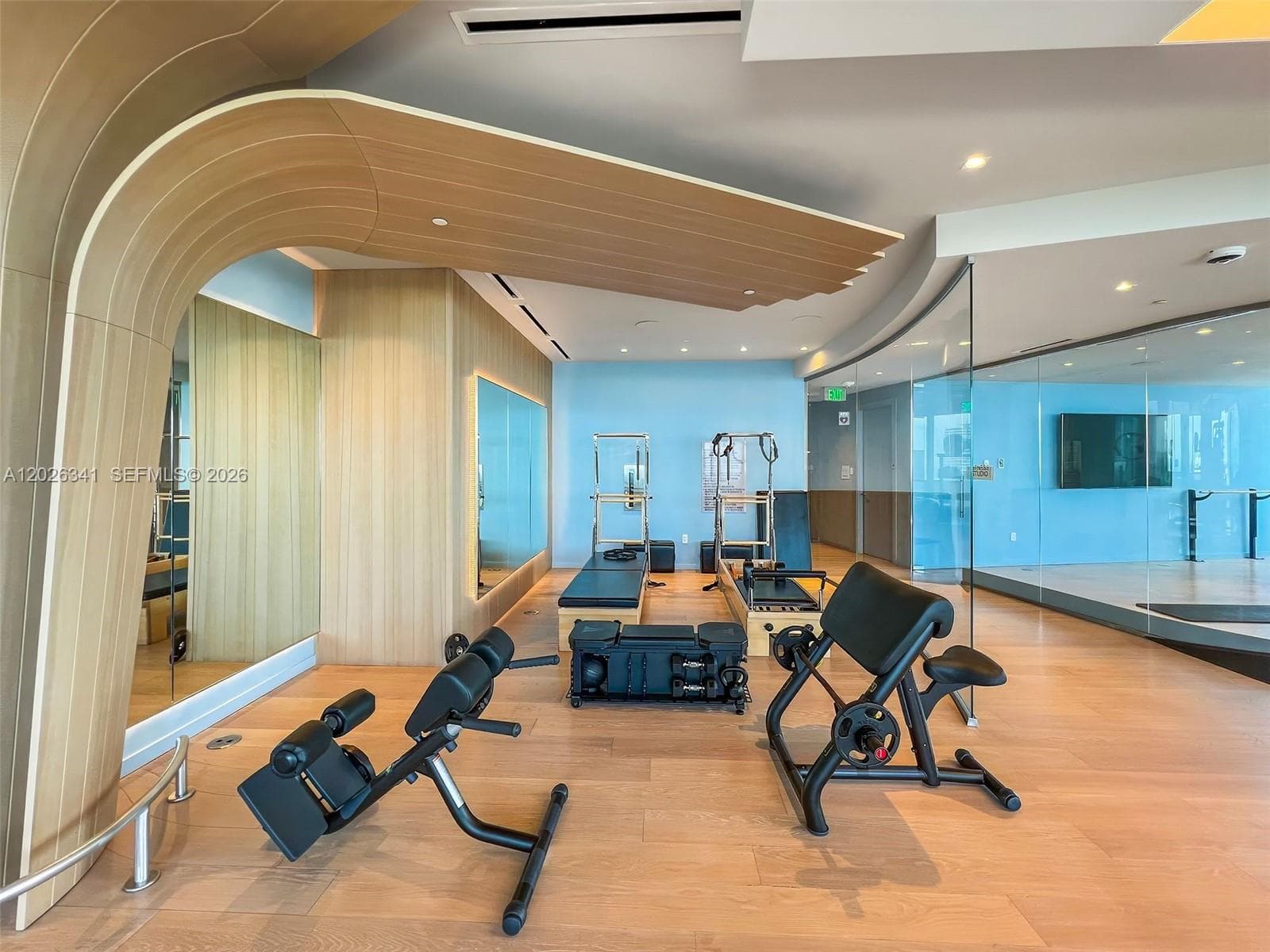 1000 Brickell Plz # 2111, Miami FL 33131 — 12