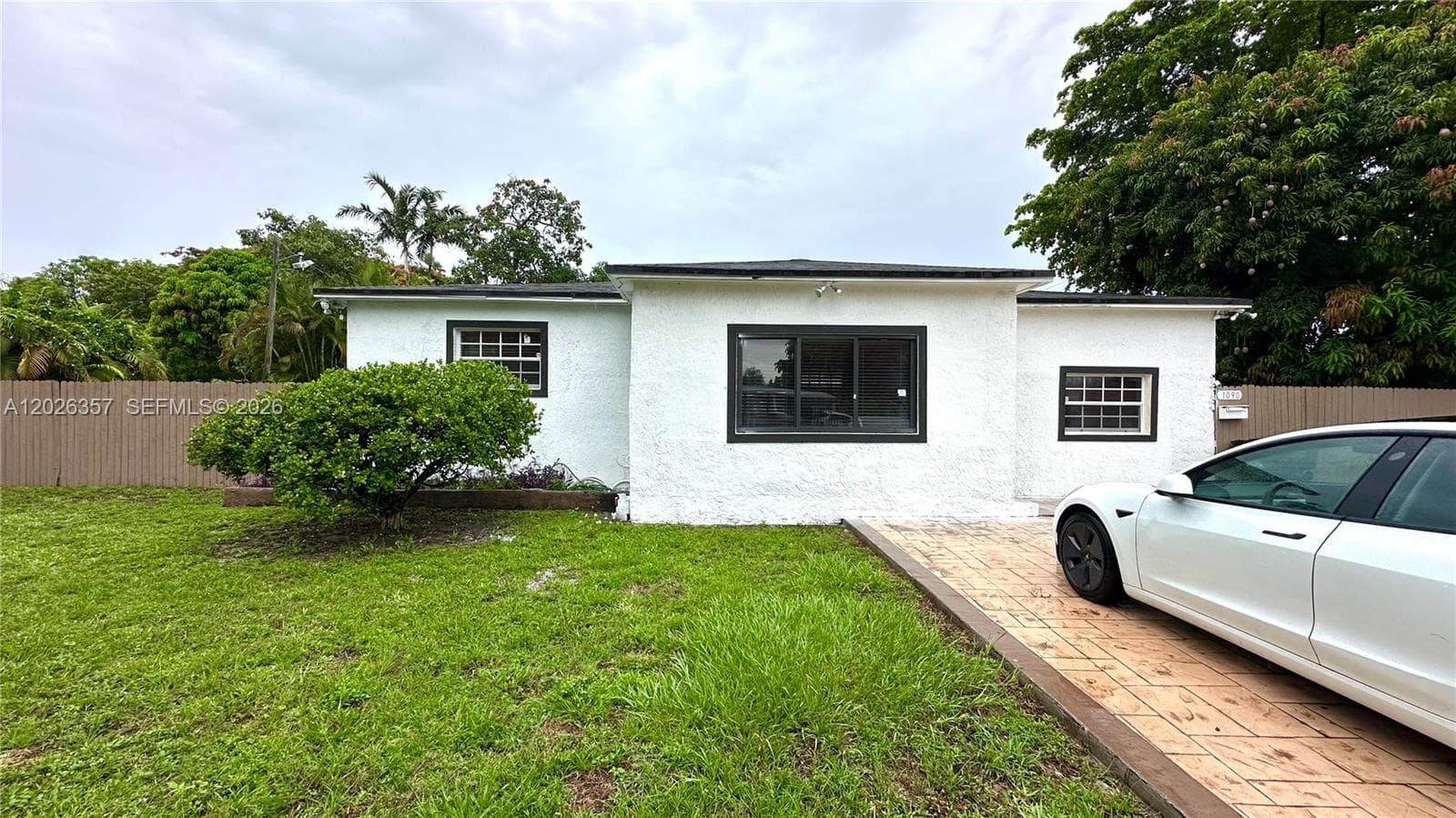 1090 NW 134th St, North Miami FL 33168 — 2