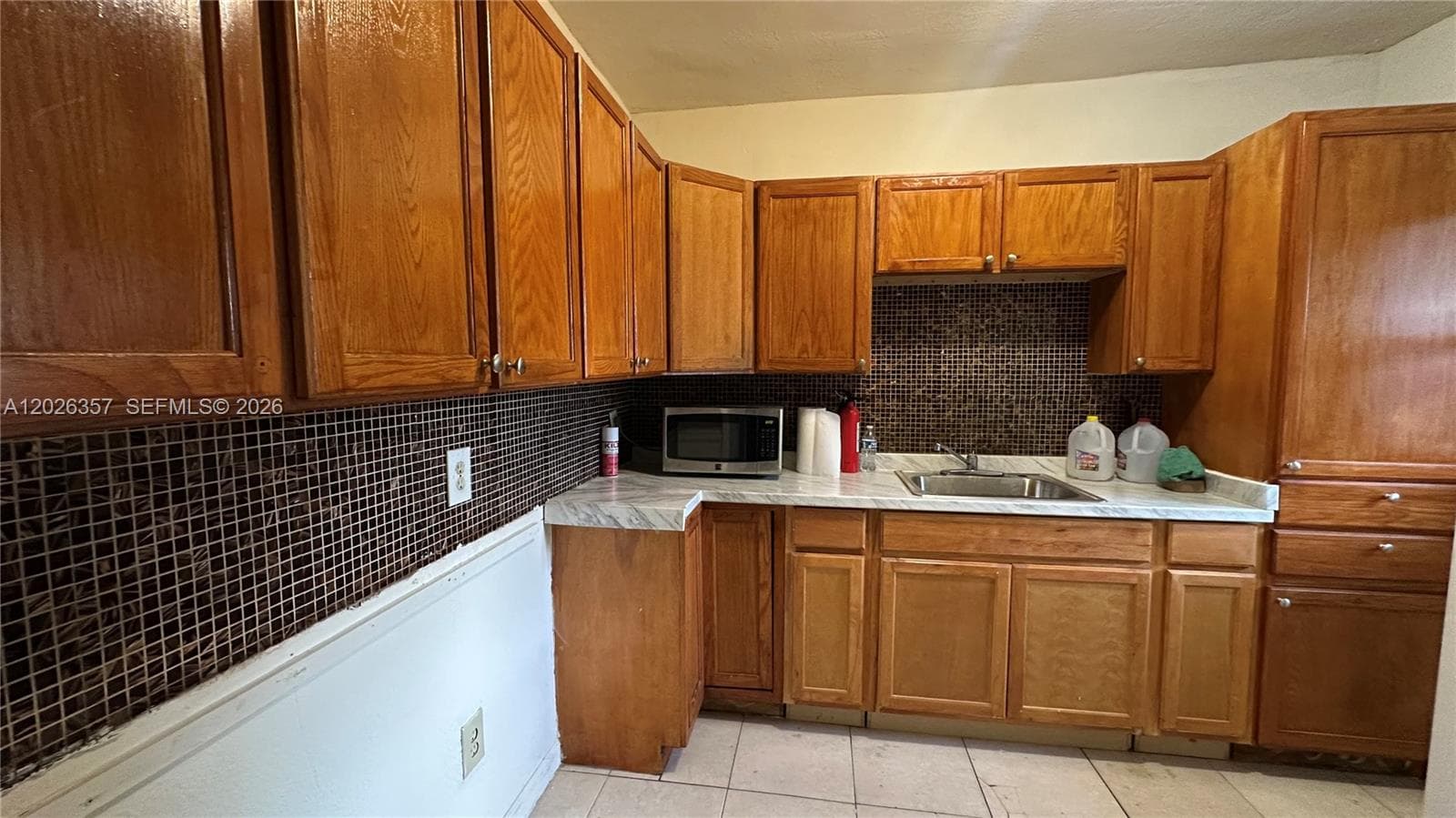 1090 NW 134th St, North Miami FL 33168 — 19