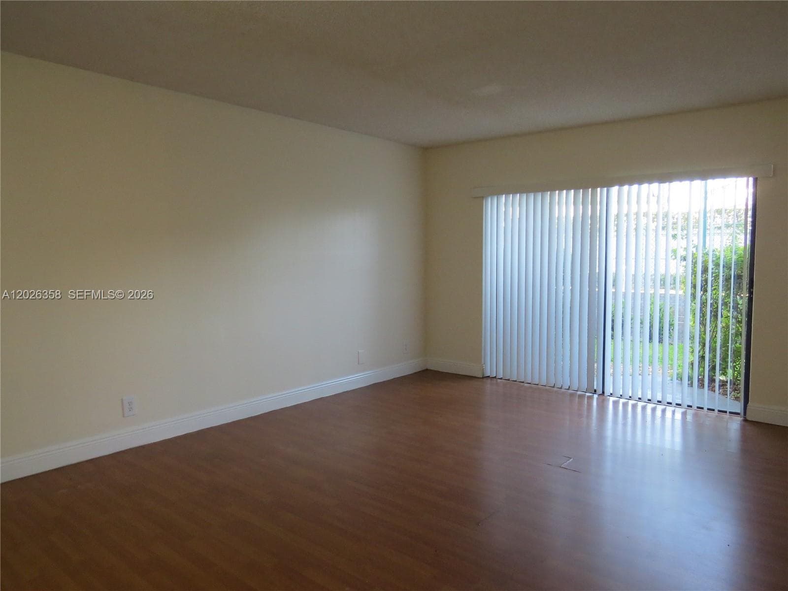 8290 Lake Dr # 143, Doral FL 33166 — 7