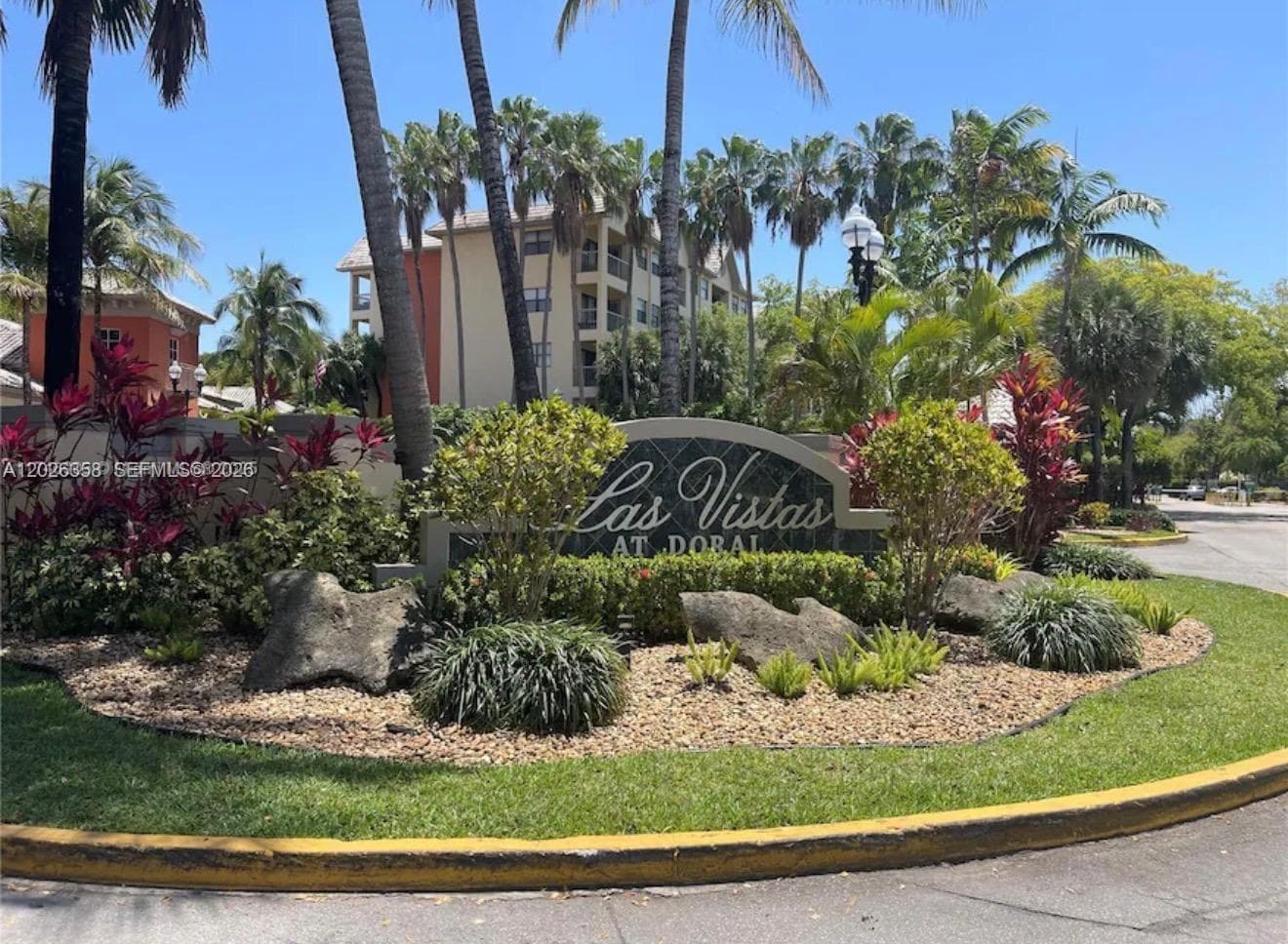 8290 Lake Dr # 143, Doral FL 33166 — 1